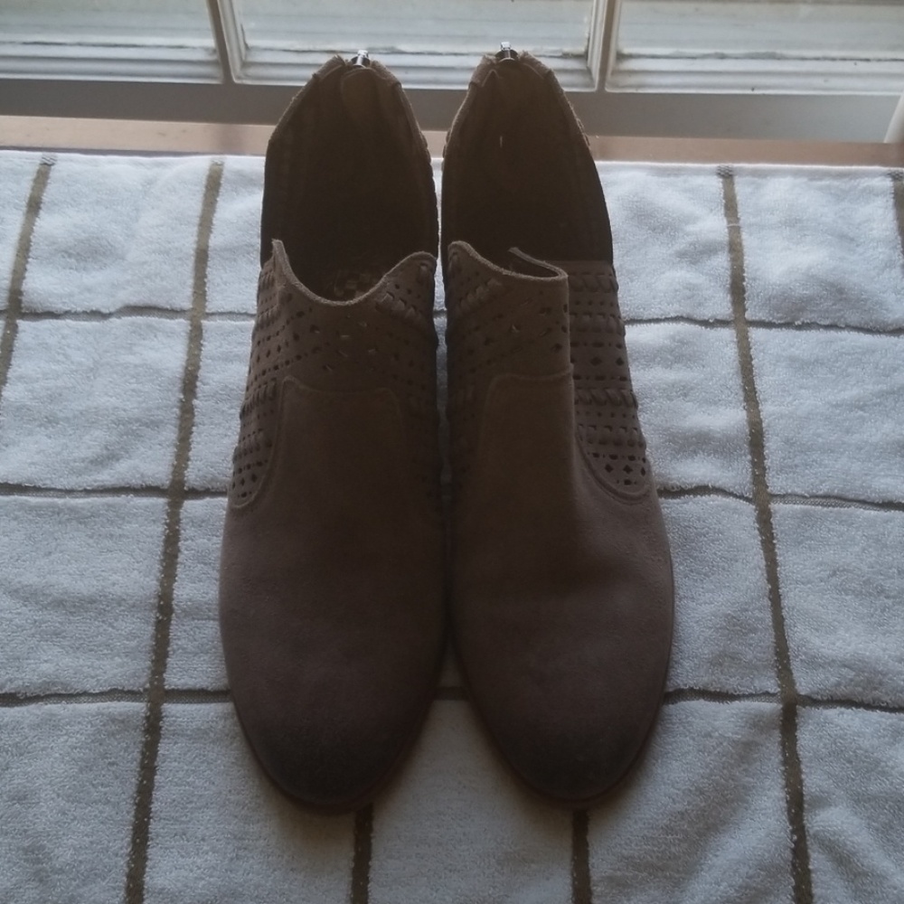 Vince Camuto Prasata Bootie